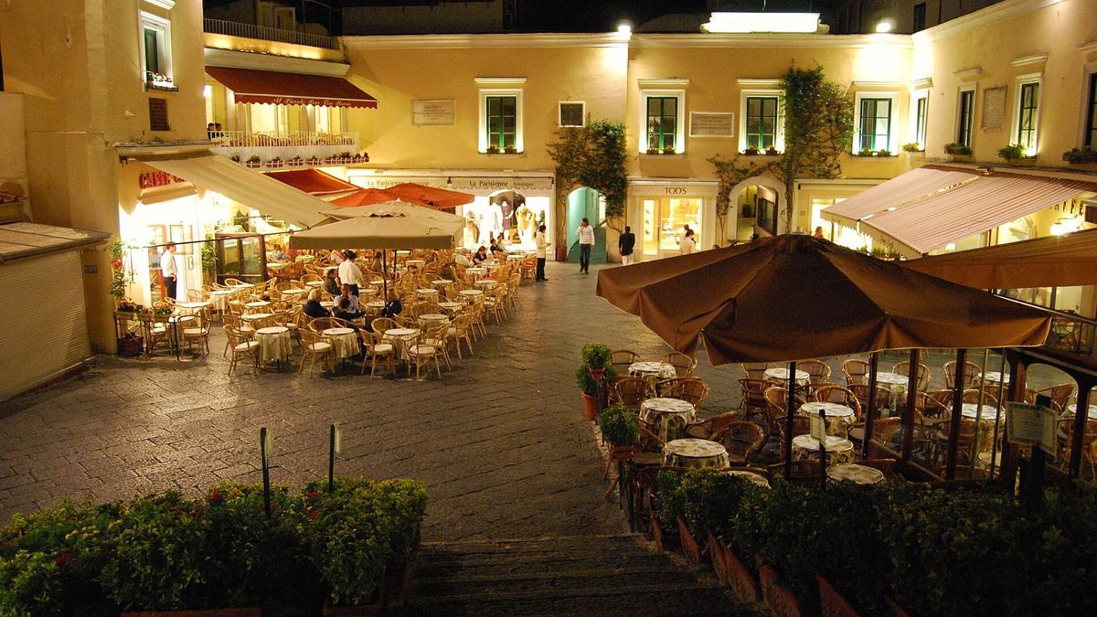 Die Piazzetta von Capri: der dritte Tag, wenn das Meer es zulässt