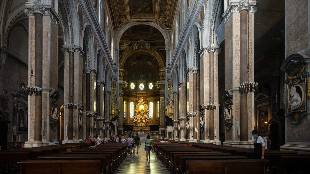 Il Duomo di Napoli: l'ingresso alla cattedrale è libero, il Tesoro di San Gennaro si paga a parte